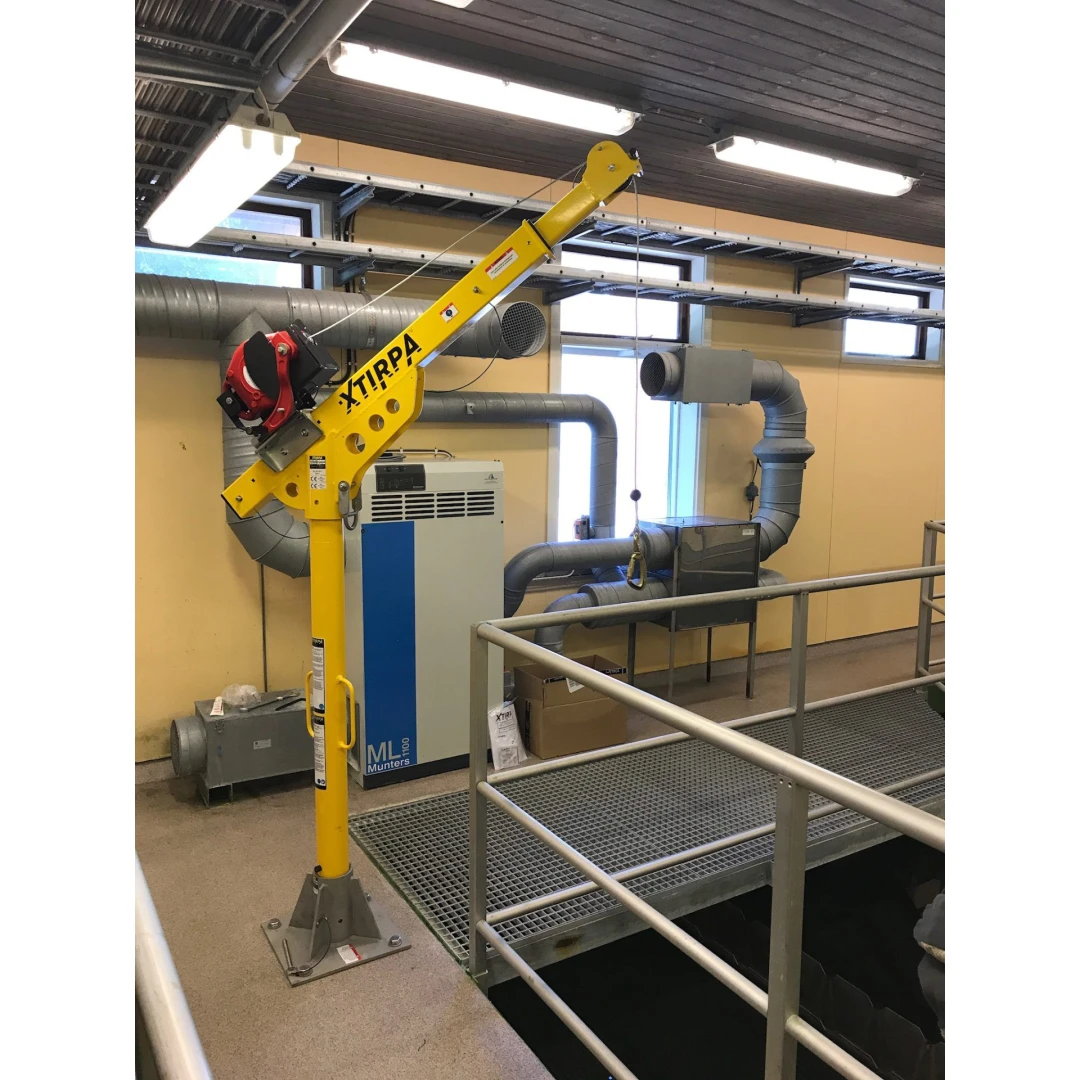 Xtirpa Davit Arm on a Fixed Foot