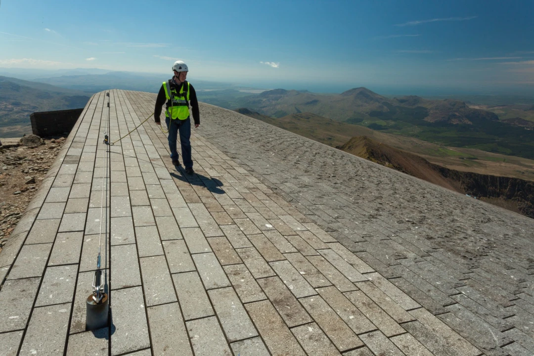 Snowdon Summit, working at height, latchways