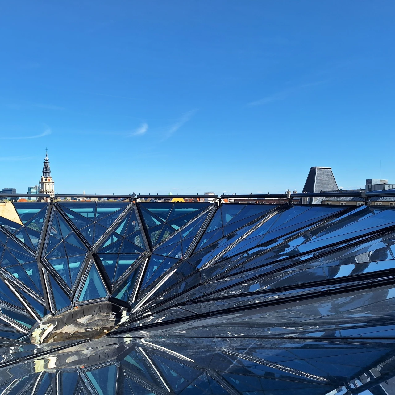 bovenkant van dak met ramen