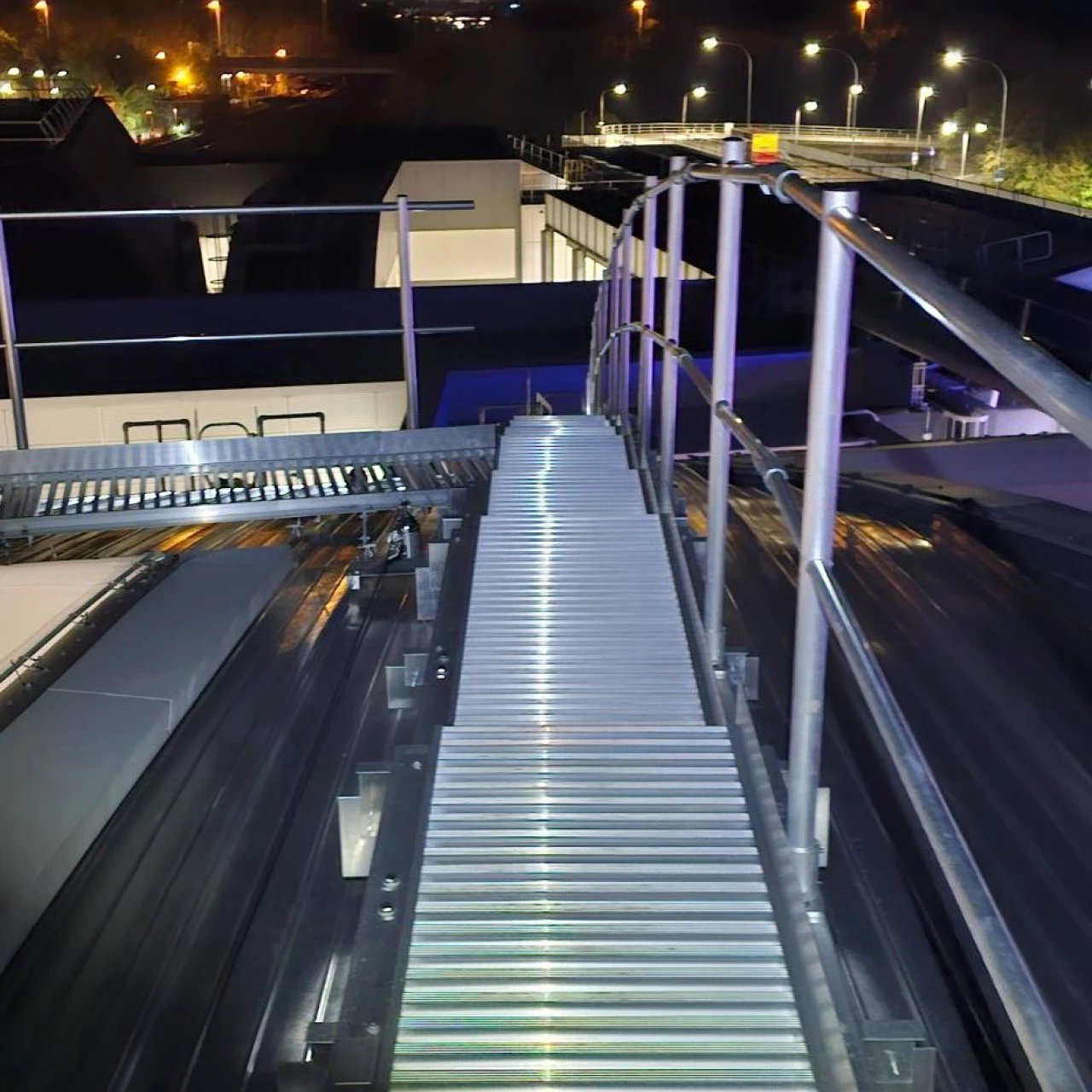 Ascent Walkway & Steps System