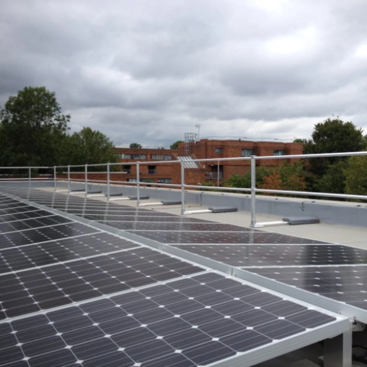 Springhallow School versirail