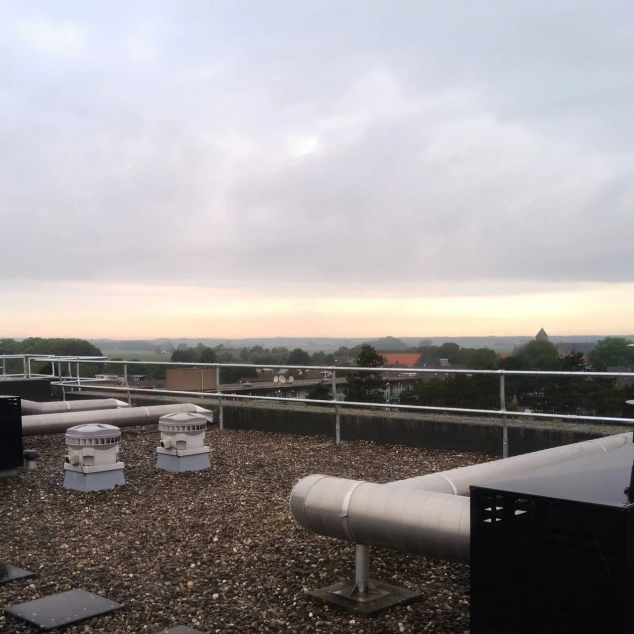 VVE Pluvierhof te Hellevoetsluis kiest voor collectieve valbeveiliging