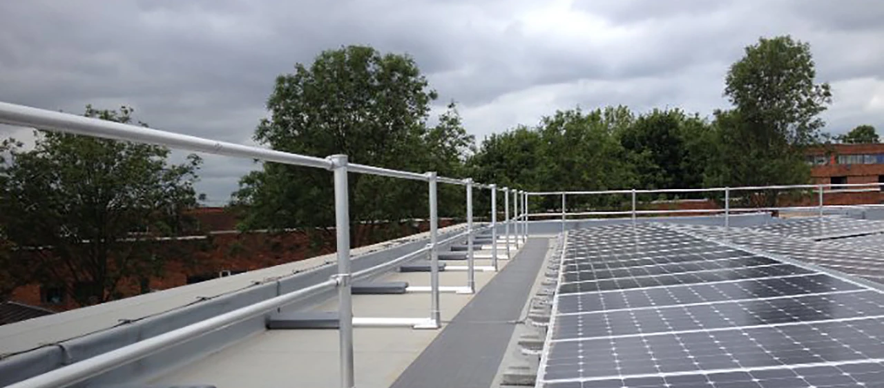 Springhallow School versirail